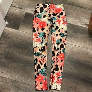 Pineapple Clothing leggings worn once size XS